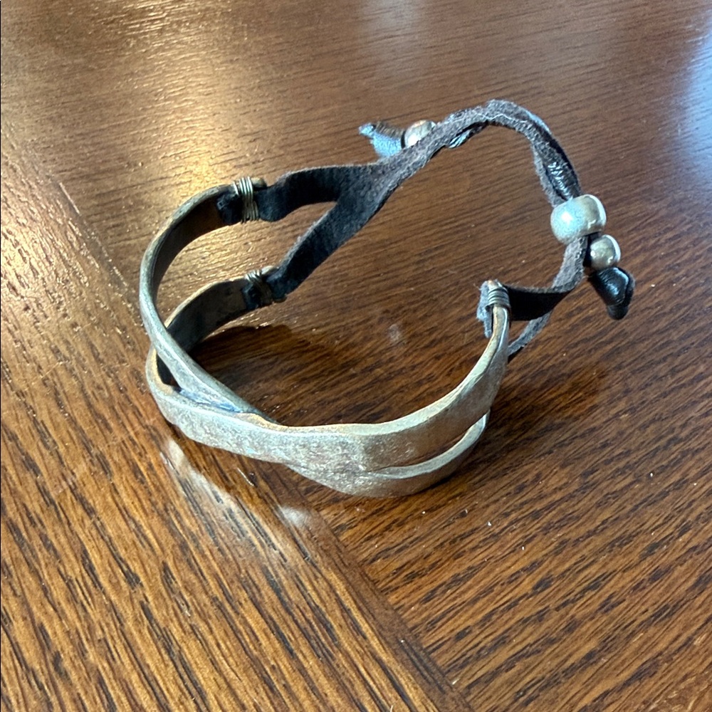 Stylish Brown Leather and Bronze Women's Bracelet